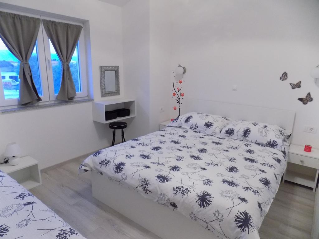 Apartments Sofija Vrsi Bagian luar foto